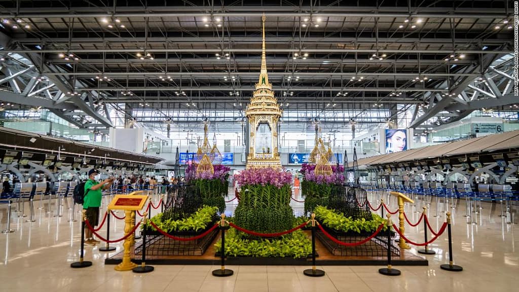 Man arrested after rampage at Bangkok airport