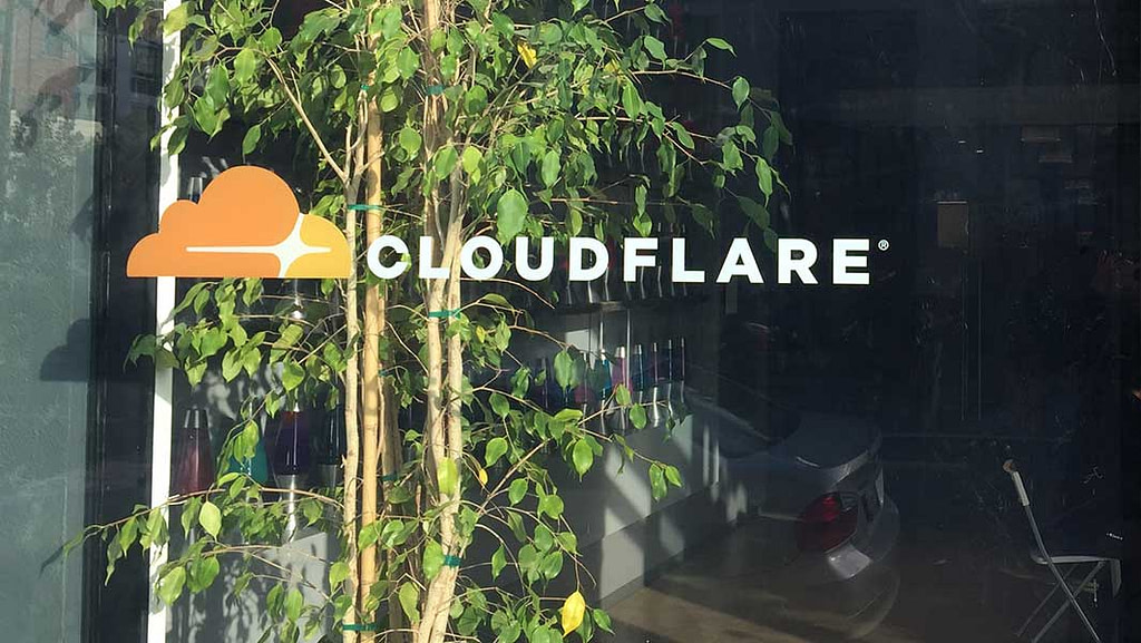 The Emergence of Cloudflare as an AI Stock Following the OpenAI Cloud Agreement - Credit: Investors.com