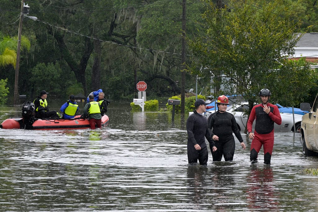 Ian’s death toll rises as massive rescue efforts continue in Florida