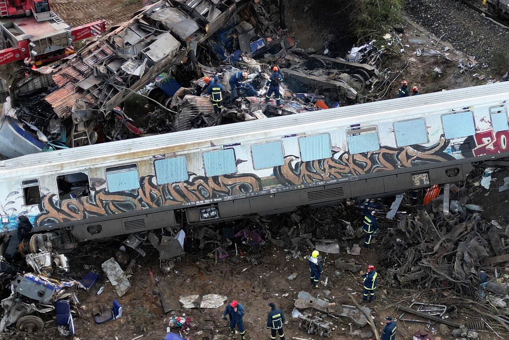 Rescuers comb wreckage of Greece’s deadliest train crash