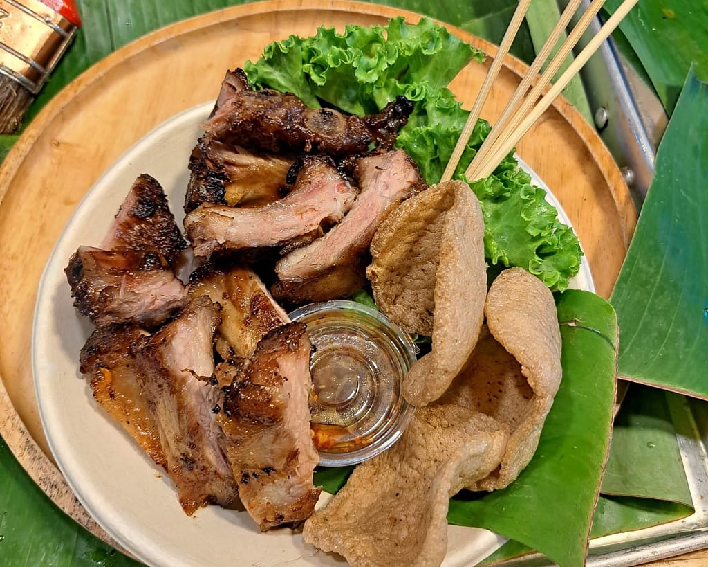 cuisine locale au marché de nuit de krabi