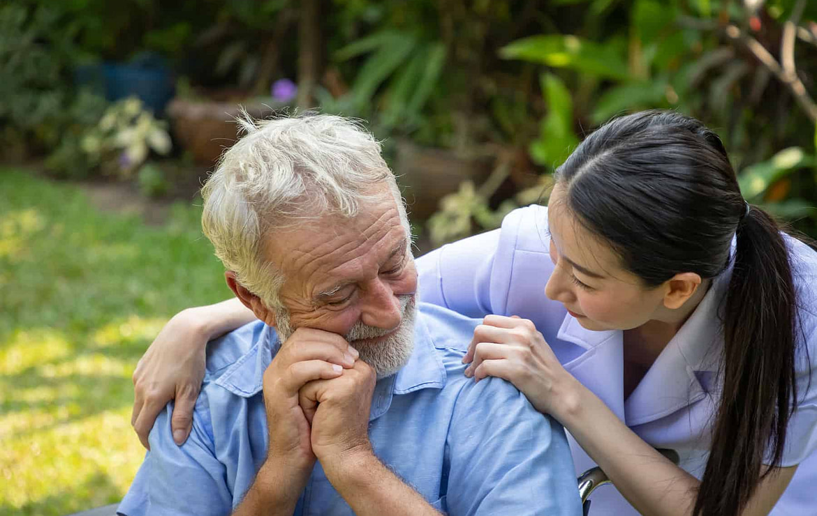7 Tips for Talking to Someone with Dementia or Alzheimer’s