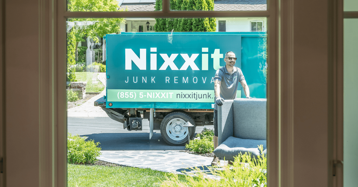 The 6 Most Common Mistakes When Doing a Home Cleanout and How to Avoid Them 5 Nixxit providing home cleanout and estate clearing services