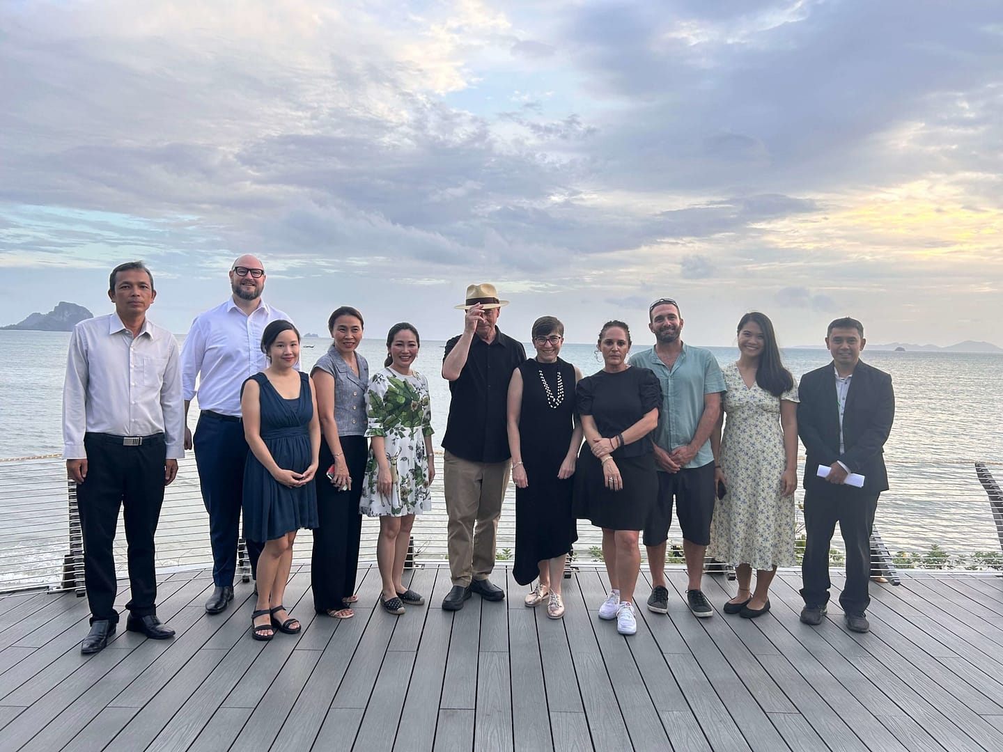 Krabi Sunset Cruises accueille l'ambassadrice en Thaïlande, Angela Macdonald PSM