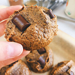 Pumpkin Chocolate Chip Cookies: Gluten-free, dairy-free, refined-sugar-free, flourless and only 6 simple ingredients! #healthycookies #pumpkincookies | www.jillzguerin.com