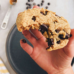 Single Serving Vegan Chocolate Chip Cookie: A healthy and delicious way to get your burger fix! #vegancookie #singleservingcookie | www.jillzguerin.com