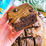 Healthy Brownie Cake Bars: These healthy brownie cake bars are super fluffy, incredibly delicious, and melt in your mouth good. #healthybrownies #healthydesserts | www.jillzguerin.com