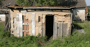 How to Tear Down a Shed 1 How to Tear Down a Shed