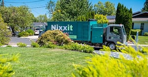 How Does Junk Removal Work? 1 nixxit junk truck