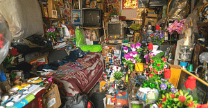 Hoarding vs. Clutter: What's the Difference? 1 Hoarding vs. Clutter Whats the Difference