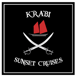 Logotipo de Krabi Sunset Cruises: dos espadas cruzándose con un barco con ventas rojas encima y las palabras sunset cruises debajo y un fondo negro.