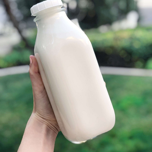 How to Make Homemade Almond Milk! It's so easy you'll never buy store=bought again! #almondmilk #homemadealmondmilk | www.jillzguerin.com