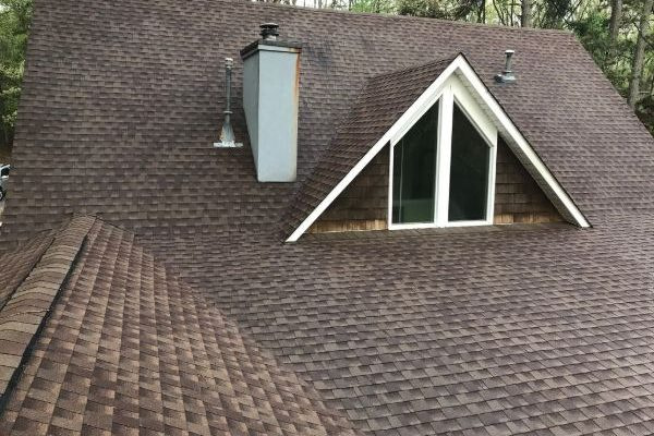 Roof Stains Cleaning