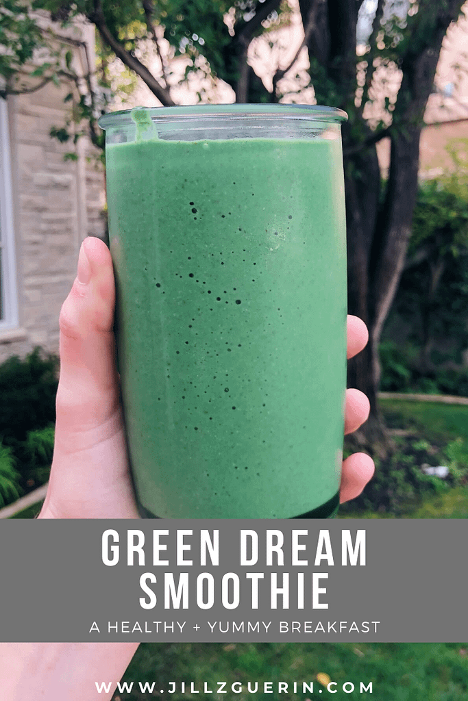 Green Dream Smoothie: one of my favorite breakfast smoothies. It's filled with tons of healthy nutrients and yummy flavor. #healthysmoothie #healthybreakfast | www.jillzguerin.com