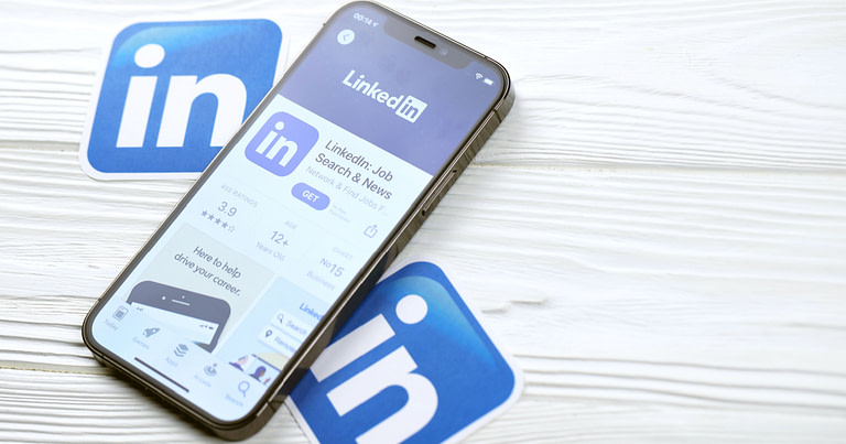 Leverage Artificial Intelligence to Enhance Your LinkedIn Collaborations - Credit: Search Engine Journal