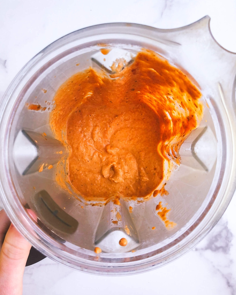 Dairy-Free 2 Ingredient Vodka Sauce: Simple, clean, and tasty! Is there anything better!? #healthysauce #easysauce | www.jillzguerin.com