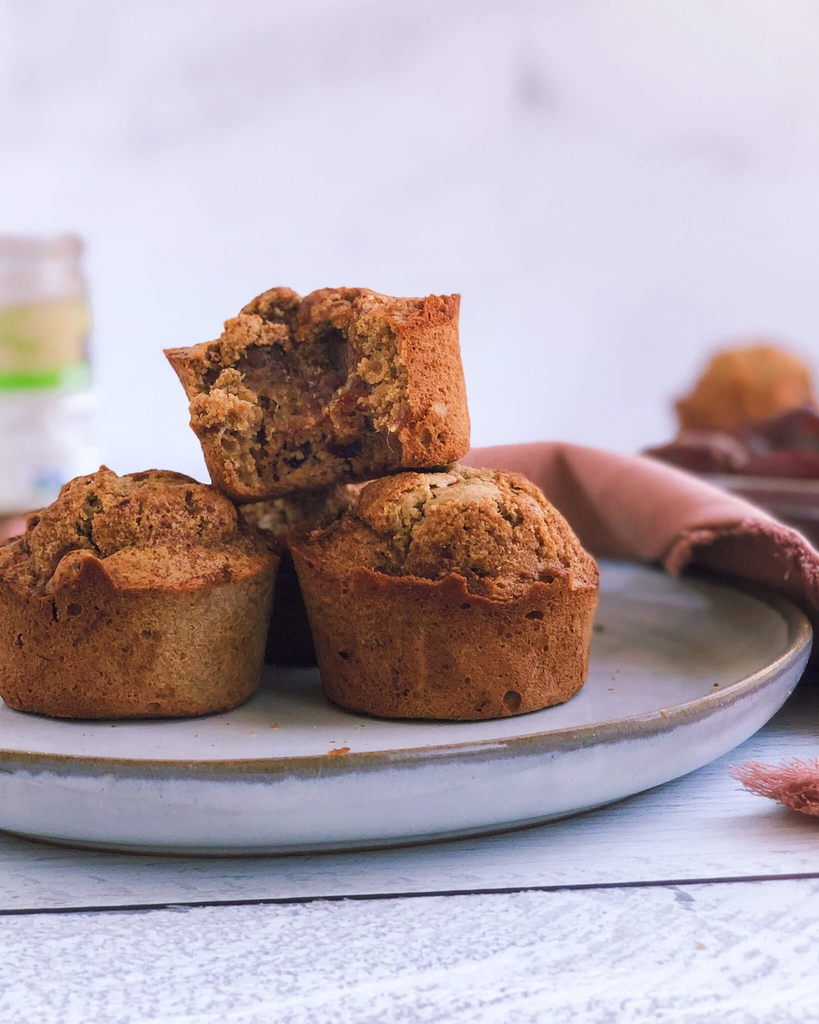 Gluten-Free Cinnamon Date Muffins: When these muffins are warm and fresh out of the oven, they're perfectly gooey + delicious, and taste just like a cinnamon roll! #healthymuffins #healthybreafkast | www.jillzguerin.com