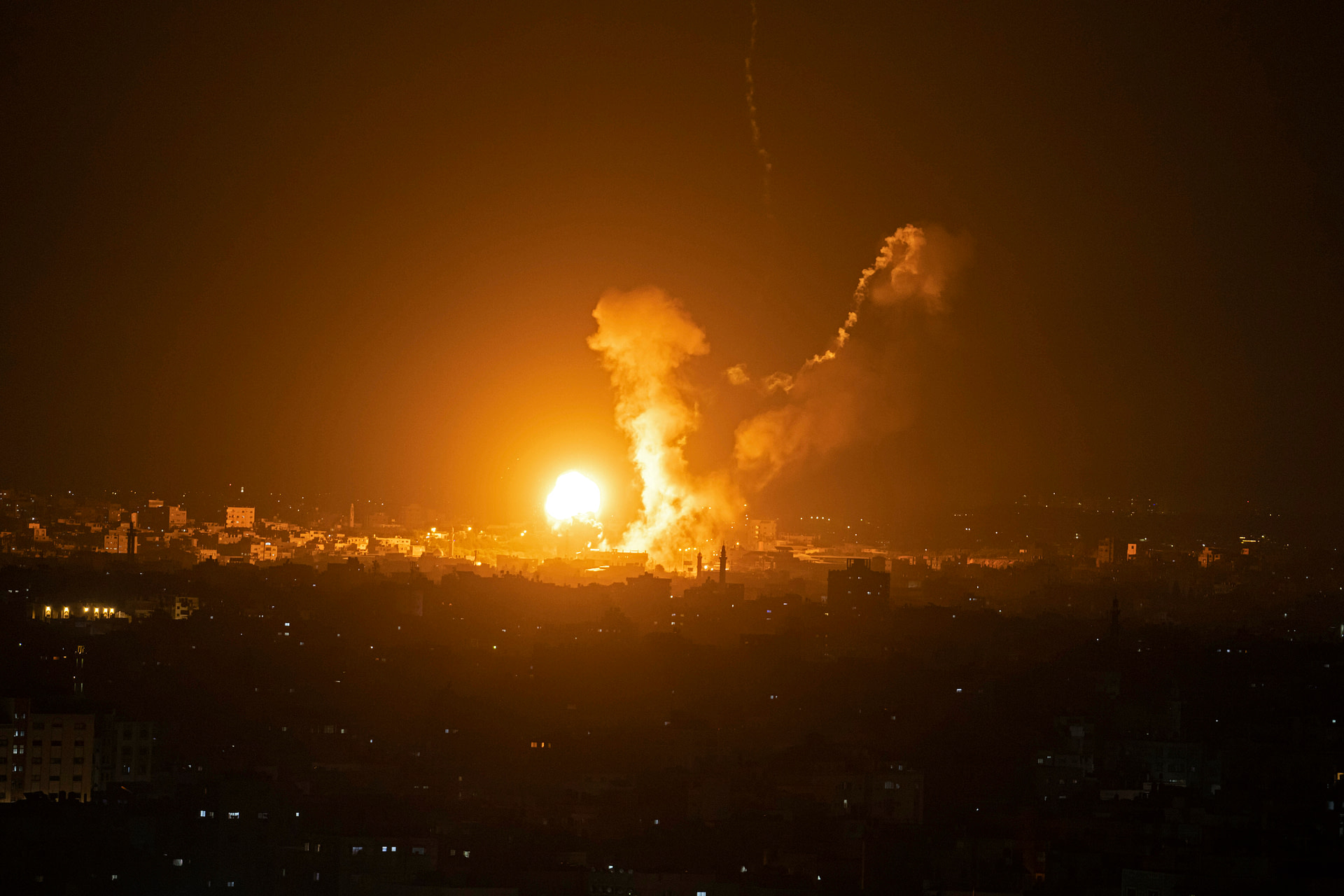Israeli aircraft strike Islamic Jihad targets in Gaza Strip