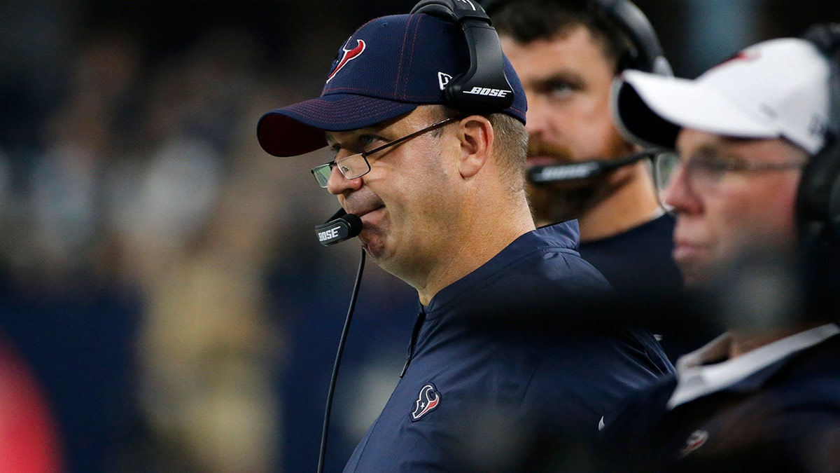 Kid rages after opening signed Bill O’Brien photo on Christmas