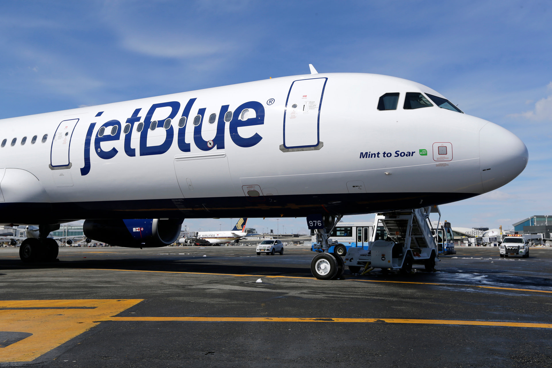 DOJ sues to block JetBlue’s $3.8 billion Spirit takeover