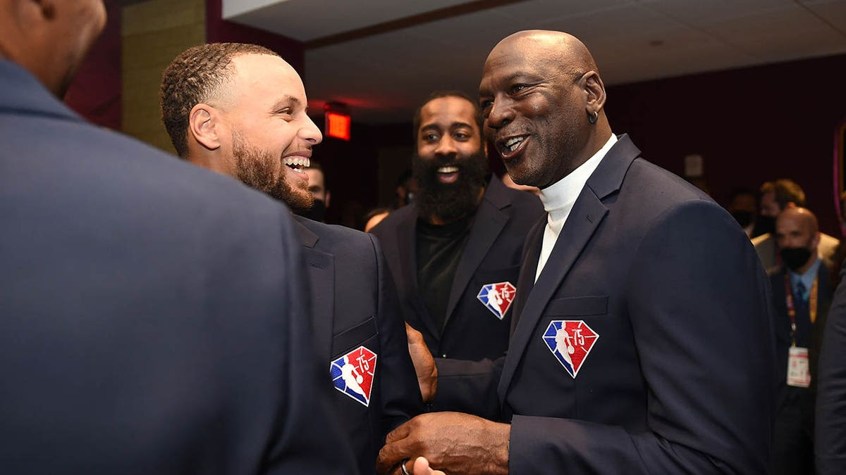 Stephen Curry is the ‘modern MJ,’ Warriors coach and Michael Jordan’s former teammate Steve Kerr says