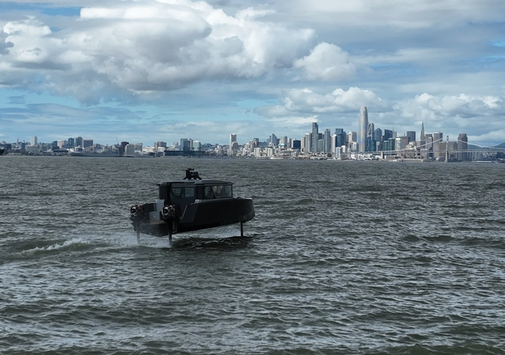 Navier’s hydrofoiling electric cruises west coast waterways to line up first pilot programs