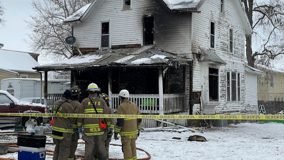 Iowa house fire that killed 4 children blamed on power strip