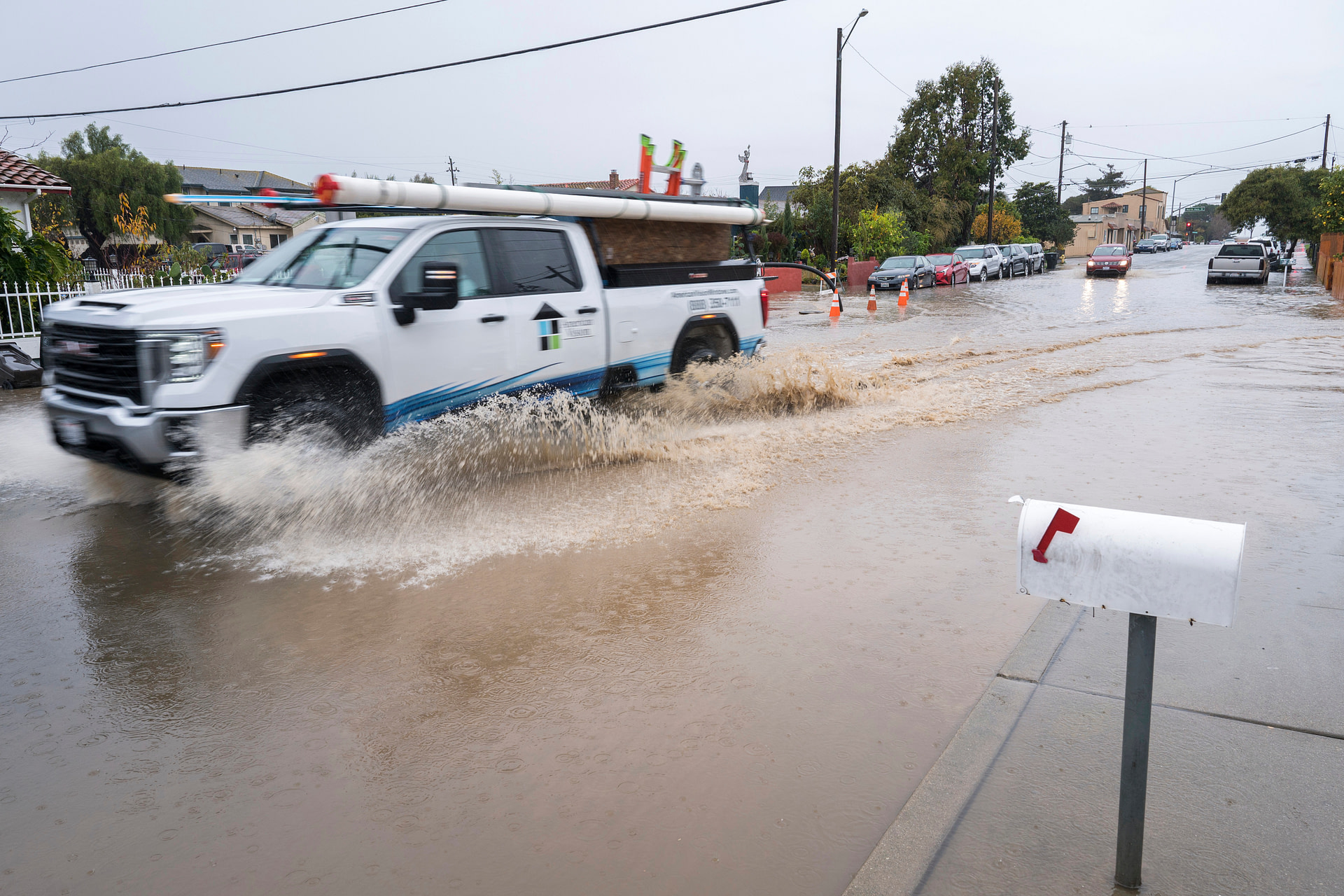 Emergency declared as powerful storm threatens floods, outages in Northern California