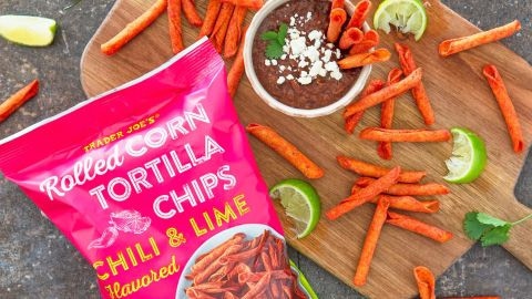 Rolled Corn Tortilla Chips Chili & Lime