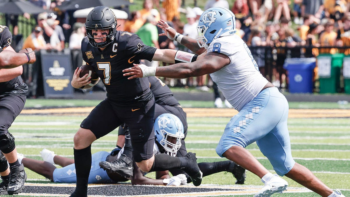 Appalachian State’s 40 fourth-quarter points not enough in 63-61 loss to UNC
