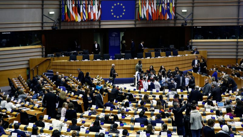 MEPs Seal The Deal On Artificial Intelligence Act - Credit: Euractiv