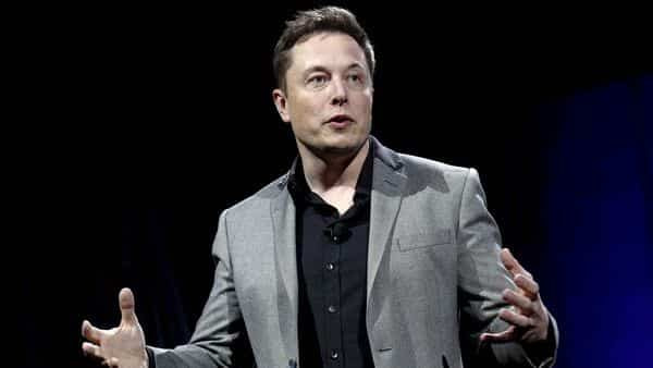 Elon Musk Recruits AI Experts to Create a Competitor to ChatGPT - Credit: Livemint