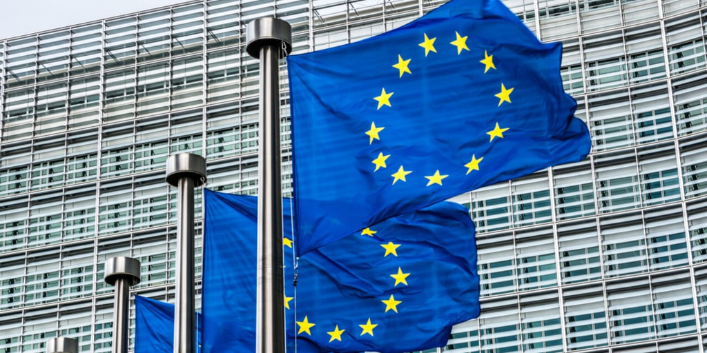 EU Lawmakers Call for 'Human-centric, Safe and Trustworthy' AI Development - Credit: Decrypt