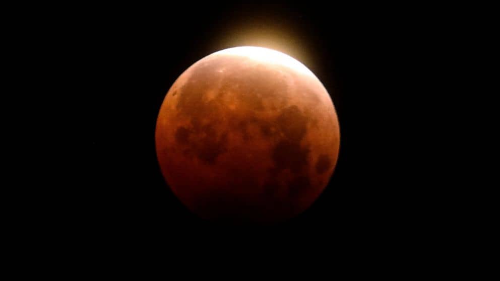 Moon goes blood red this weekend: 'Eclipse for the Americas'