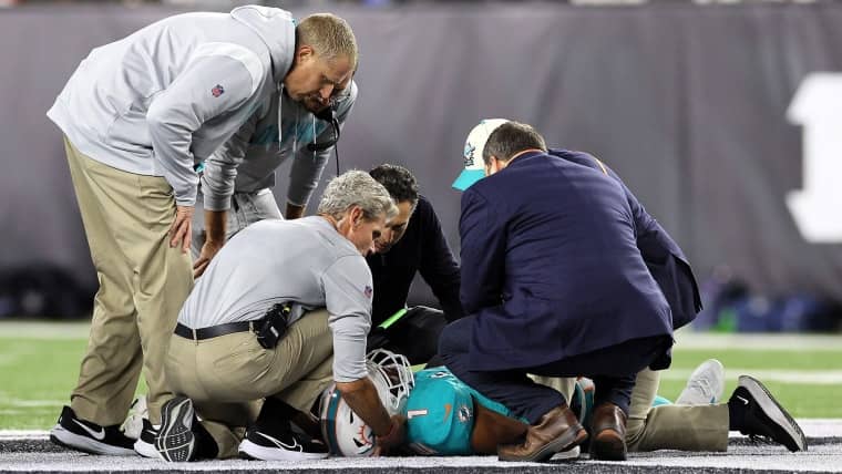 Consultant who cleared Dolphins&#8217; Tagovailoa to play after head blow is fired