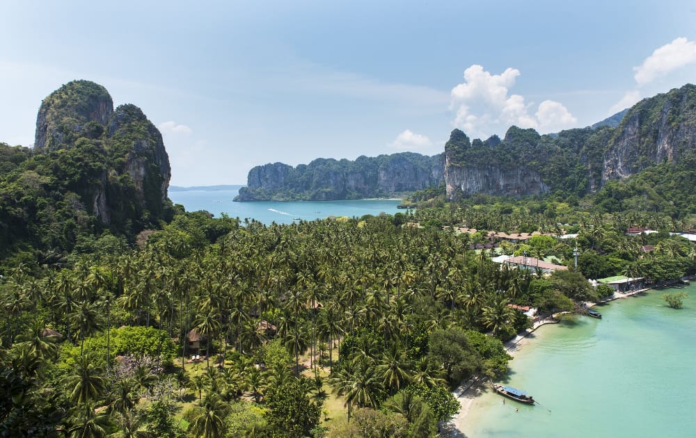 Vue sur Railay depuis le point de vue de Railay